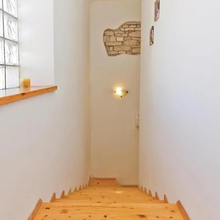 Holiday home 2 Bedroom Awesome Home In Milotski Brijeg Katun Lindarski